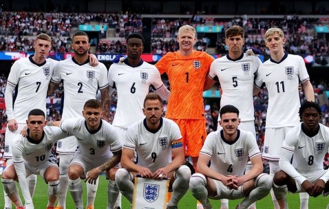 Baccarat Gaming-关于激烈比拼！两支欧洲足球队在赛场上对抗的信息