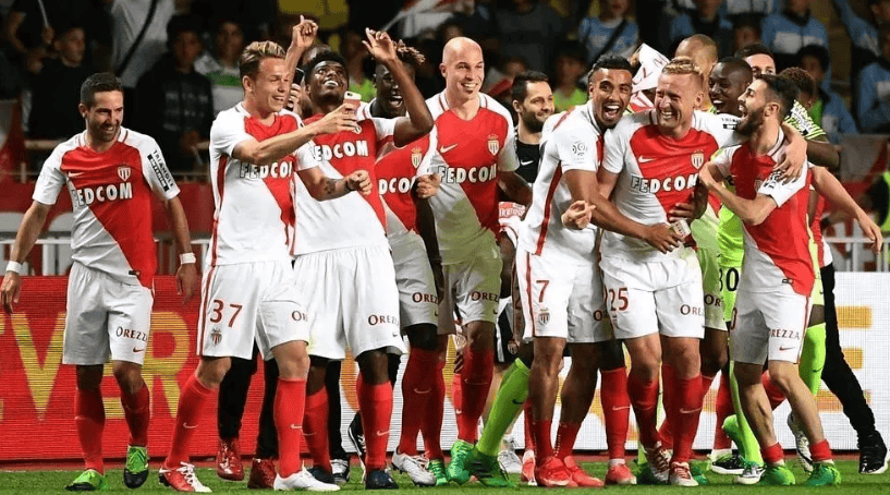 摩纳哥客场逆转获胜,追赶法甲前几名球队的球员